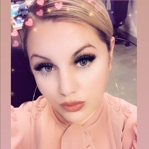 Meet your Posher, Ashlie